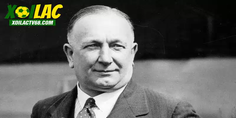 HLV Herbert Chapman thời vẫn còn dẫn dắt Arsenal FC