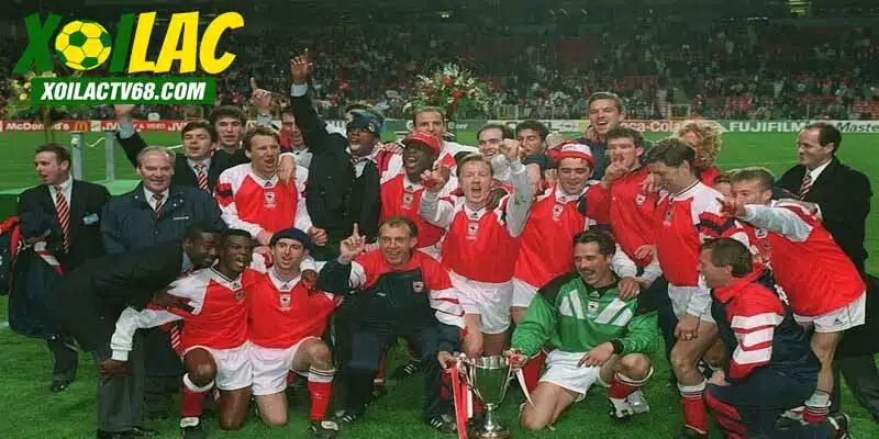 Arsenal với cúp vô địch C2 1994